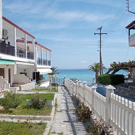 Hippocampus Beach House โปไลโครโน ภายนอก รูปภาพ