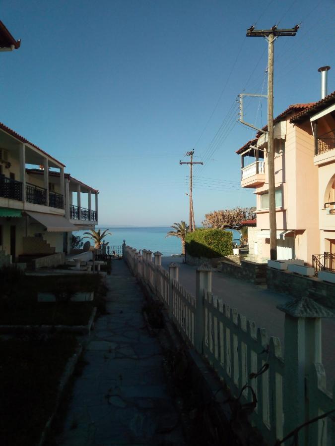 Hippocampus Beach House โปไลโครโน ภายนอก รูปภาพ