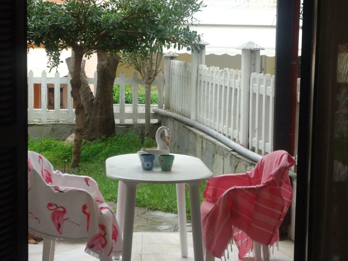 Hippocampus Beach House โปไลโครโน ภายนอก รูปภาพ